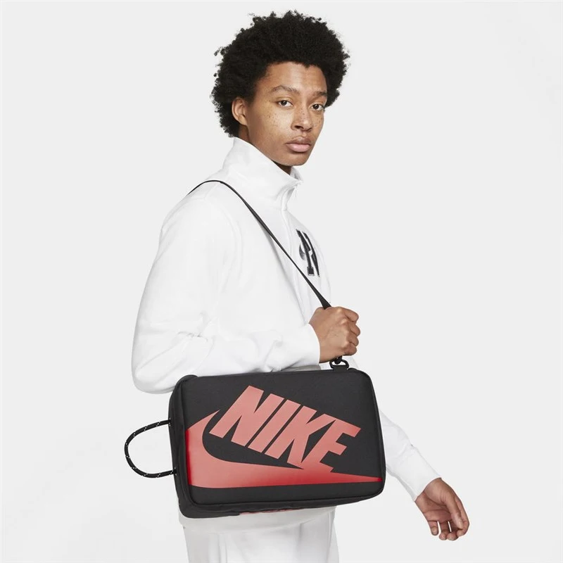 Nike Golf Sportswear Shoe Box Bag Black/University Red 9 Nike Golf Sportswear Shoe Box Bag Black/University Red - Image 9